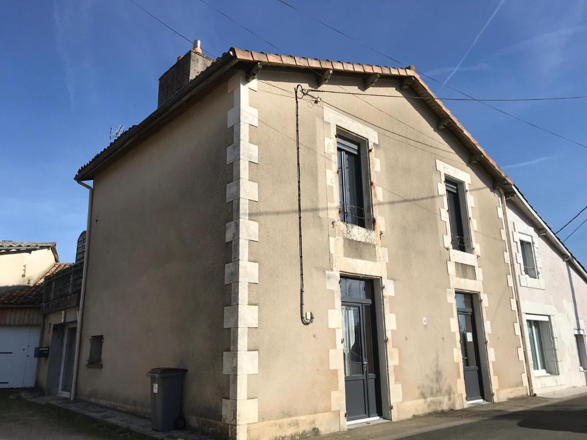 Petite Escale Vivonnoise A 2 Vivonne Exterior foto